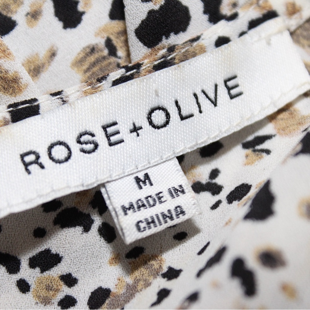 Rose + Olive Tank Top Blouse Women’s Medium Work Attire Animal Print - Picture 2 of 5